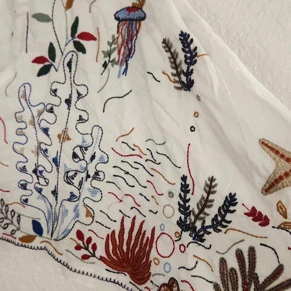 Zara White Oversized Blouse with Cuffed Sleeves - Picture 4 of 6